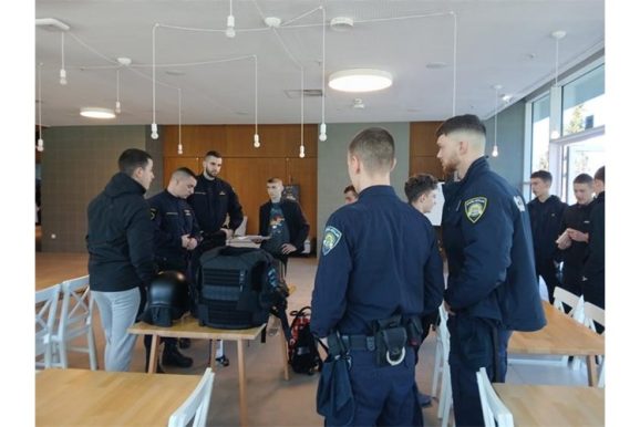 kampanja policija 06