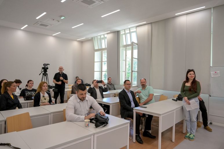 GREW_dani_tiskovna_19_05_26 (30 of 68)