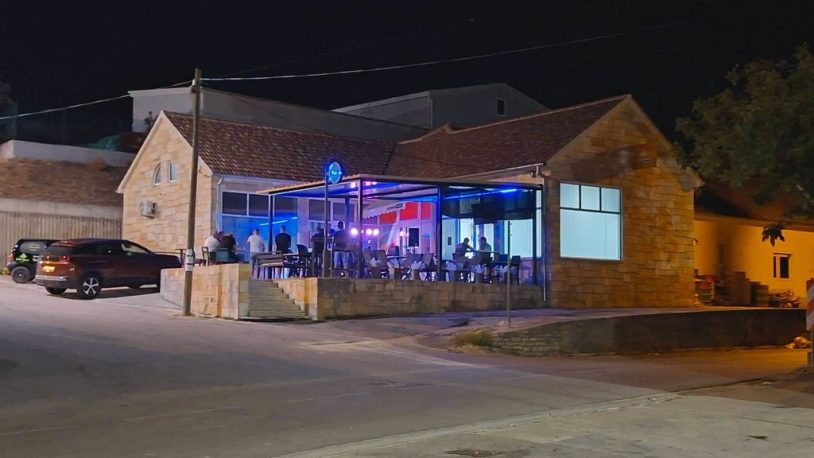 Caffe bar 3 L u Vukšiću